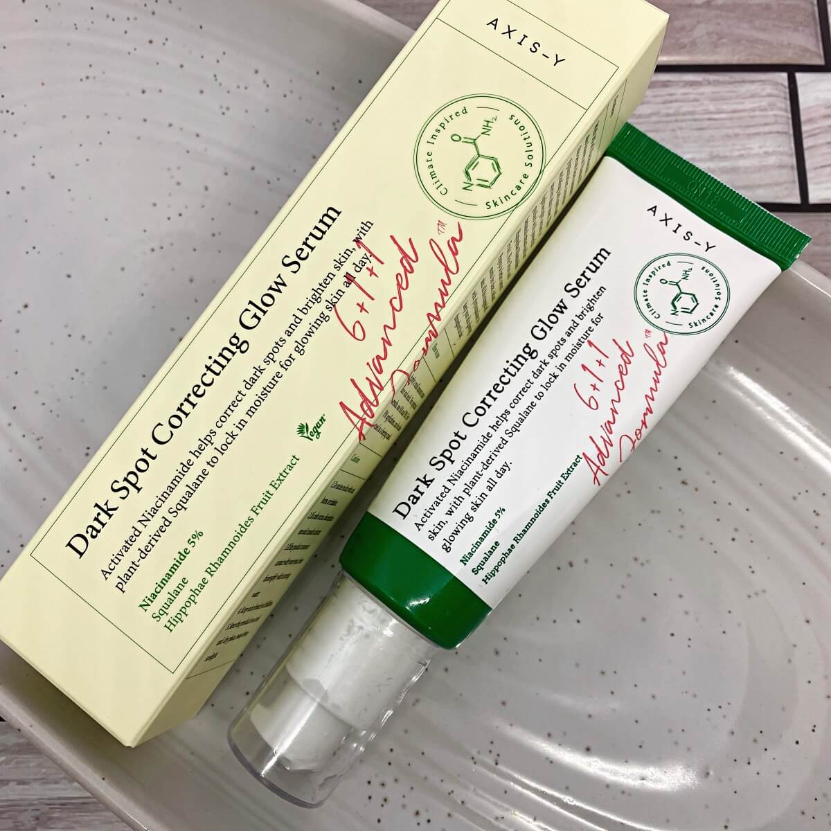 Dark Spot Correcting Glow Serum – Description